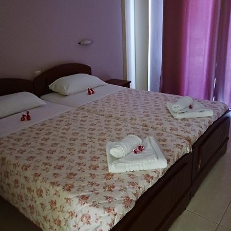 Canditas Studios تسيليفي المظهر الخارجي الصورة
