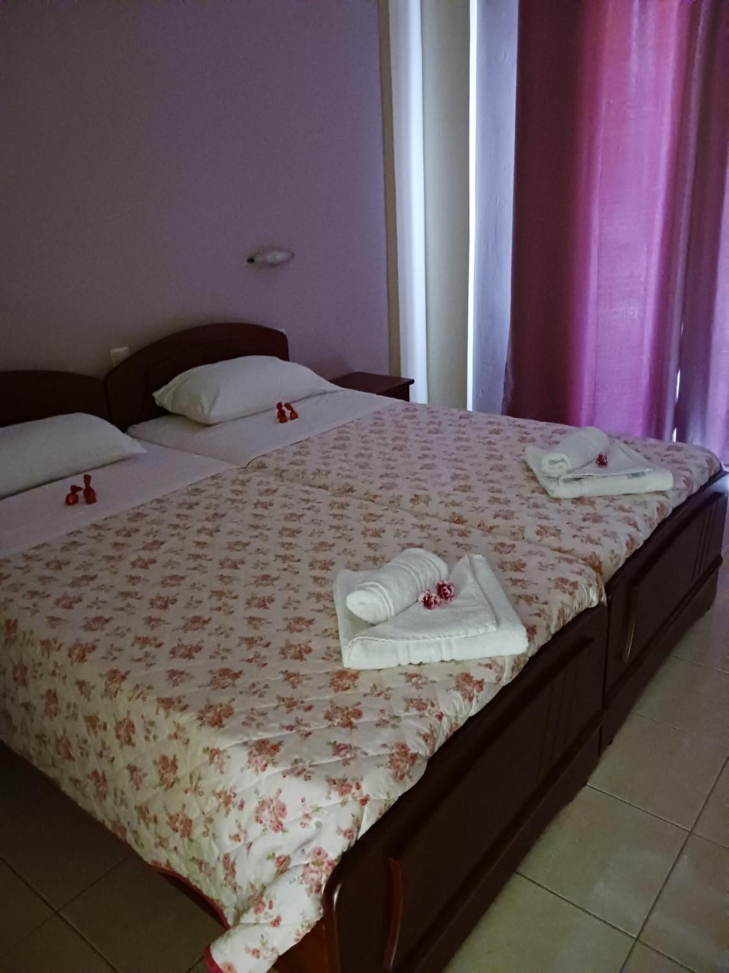 Canditas Studios تسيليفي المظهر الخارجي الصورة